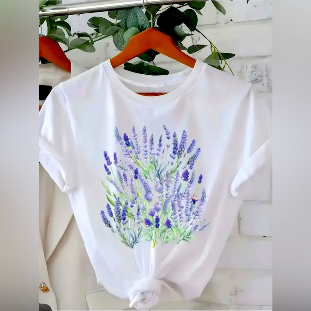 Floral Graphic Tee Shirt Lavender Flowers White Cotton Women’s Plus Size XL